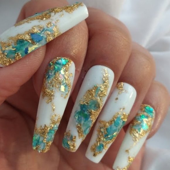 White /aqua blue an gold Geode inspired press on nails - Picture 1 of 6